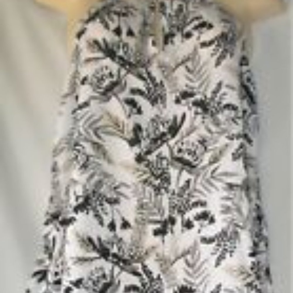 Women's Black & White Sleeveless Top Size Medium